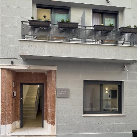 Phaedrus Living: The Nine Muses Calliope Athen Exterior foto